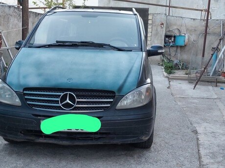 Mercedes Viano 2006