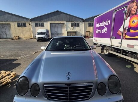 Mercedes E 240 2000