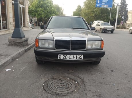 Mercedes 190 1989