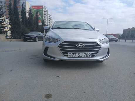 Hyundai Elantra 2016