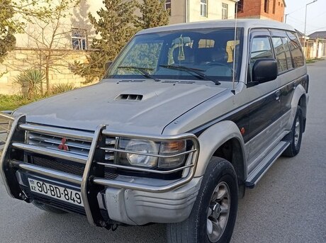 Mitsubishi Pajero 1996
