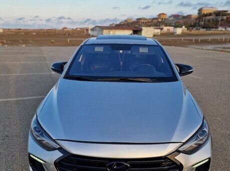 Hyundai Elantra 2018
