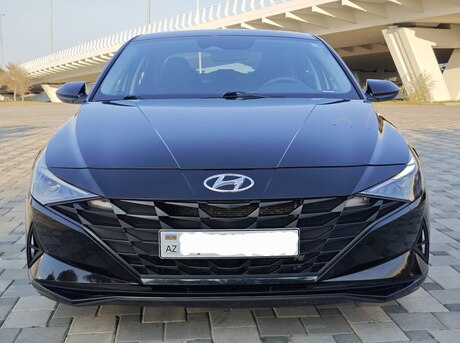 Hyundai Elantra 2022