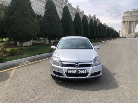 Opel Astra 2004