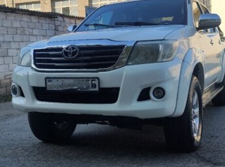 Toyota Hilux 2012