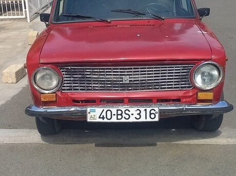 LADA (VAZ) 21011 1985