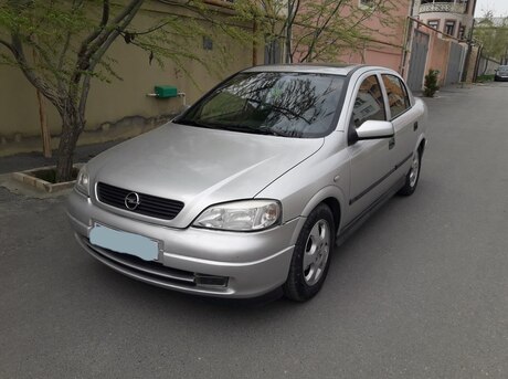 Opel Astra 2000