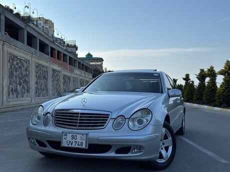 Mercedes E 240 2002
