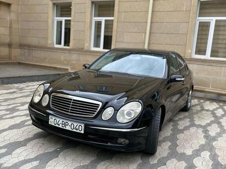 Mercedes E 240 2004