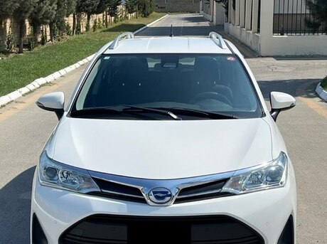 Toyota Corolla Fielder 2019