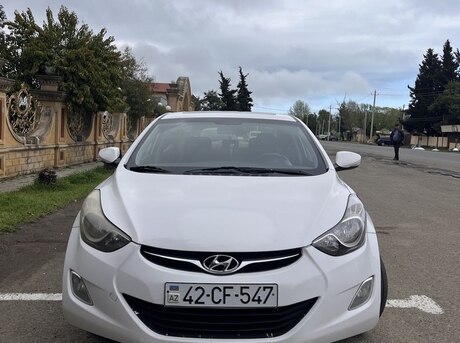 Hyundai Elantra 2012