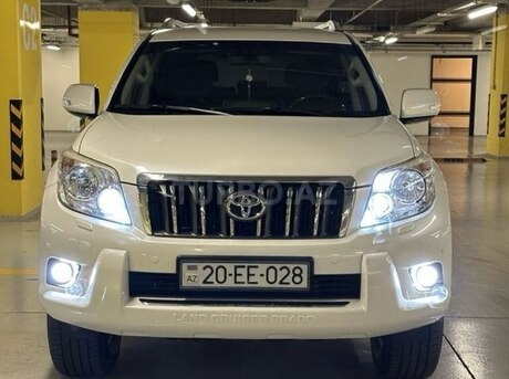 Toyota Land Cruiser Prado 2011