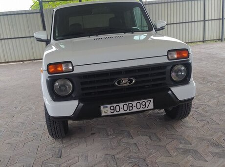 LADA (VAZ) Niva 2017