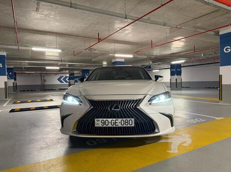 Lexus ES 250 2019