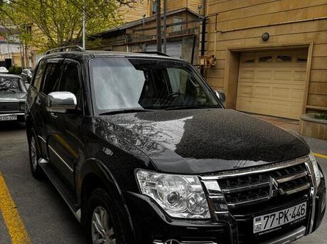 Mitsubishi Pajero 2017
