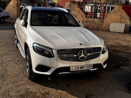 Mercedes GLC 300 4MATIC 2016