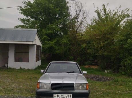 Mercedes 190 1989