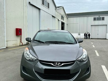 Hyundai Elantra 2011