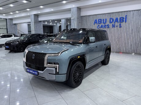 BYD Yangwang U8
