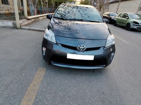 Toyota Prius 2012
