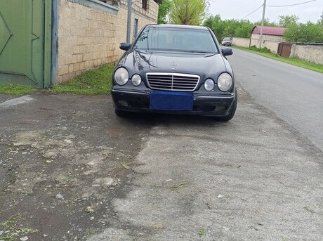 Mercedes E 220 d 2000