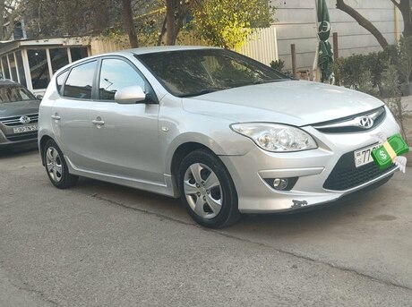 Hyundai i30 2011