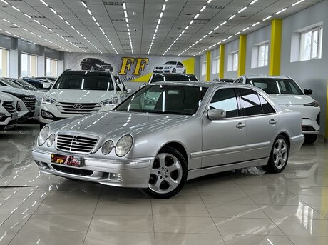 Mercedes E 240 2000