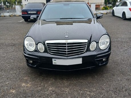 Mercedes E 240 2003
