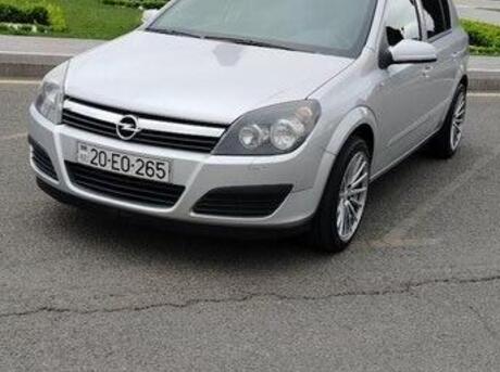 Opel Astra 2005