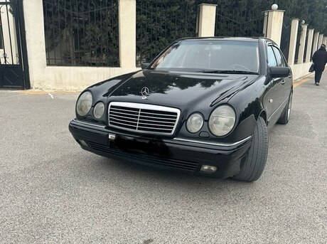 Mercedes E 240 1999
