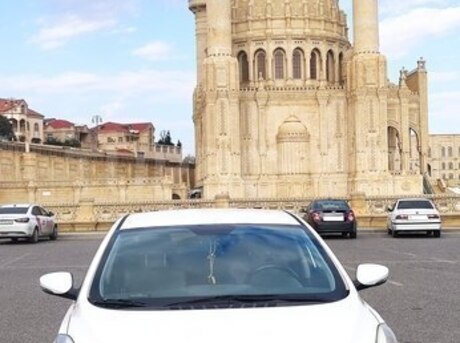 Hyundai Avante 2013