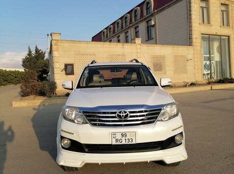 Toyota Fortuner 2013