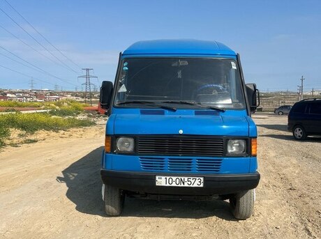 Mercedes 208 D 1992