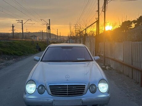 Mercedes E 270 2001