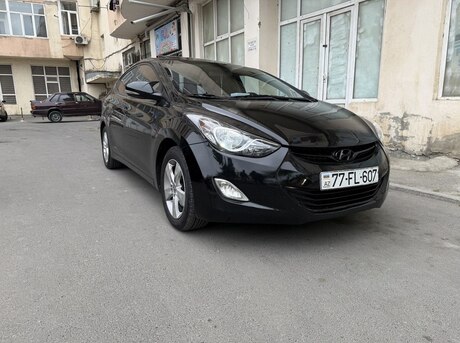 Hyundai Elantra 2011