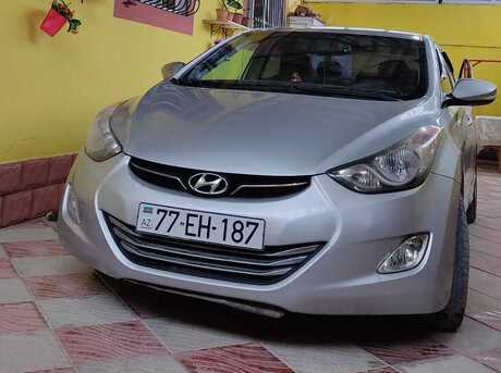 Hyundai Elantra 2011