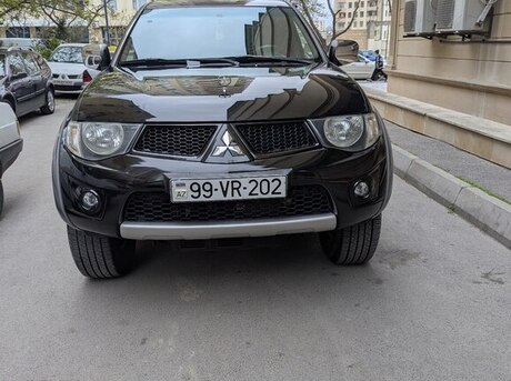 Mitsubishi L200