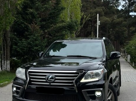 Lexus LX 570 2013