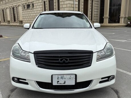 Infiniti M35 2009