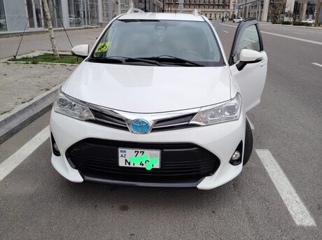 Toyota Corolla Fielder 2018