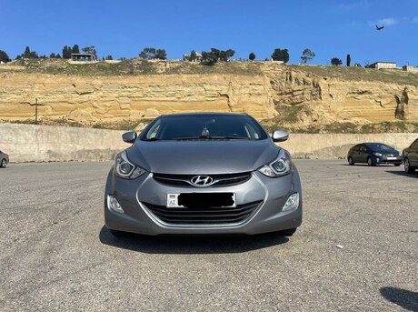 Hyundai Elantra 2013