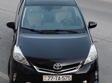 Toyota Prius V 2018