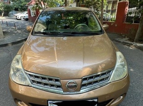 Nissan Tiida 2009