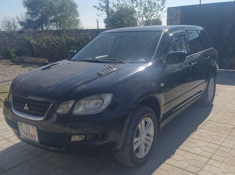 Mitsubishi Airtrek 2002