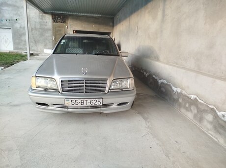 Mercedes C 200 d 2000