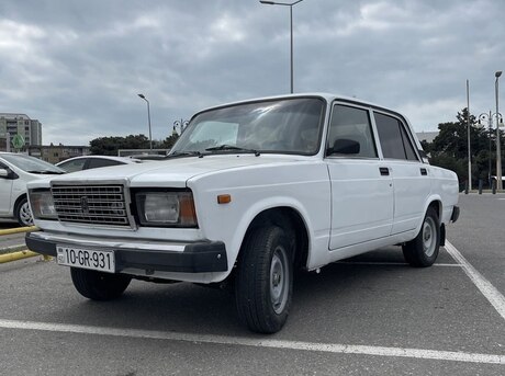 LADA (VAZ) 2107 2000