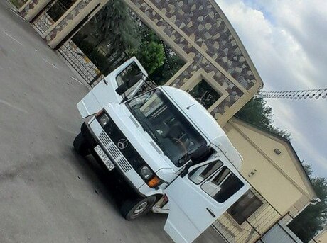 Mercedes 410 D 1994
