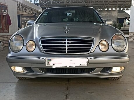 Mercedes E 240 2000