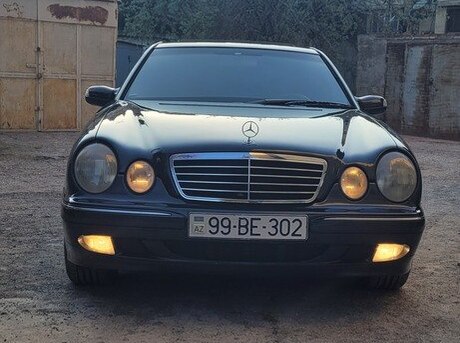 Mercedes E 220 d 2000
