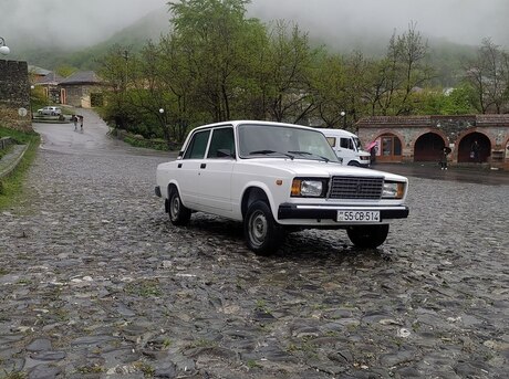 LADA (VAZ) 2107 2004